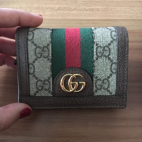 Gucci Handbags - Authentic Gucci wallet